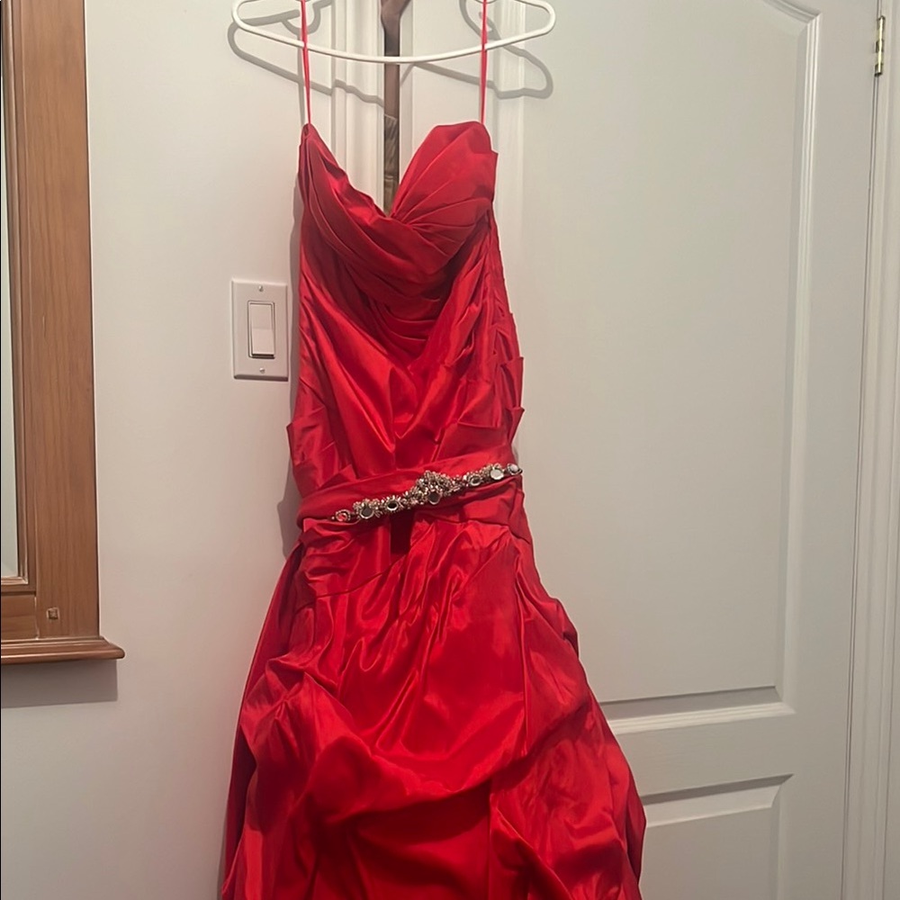 Elegant Red Evening Dress